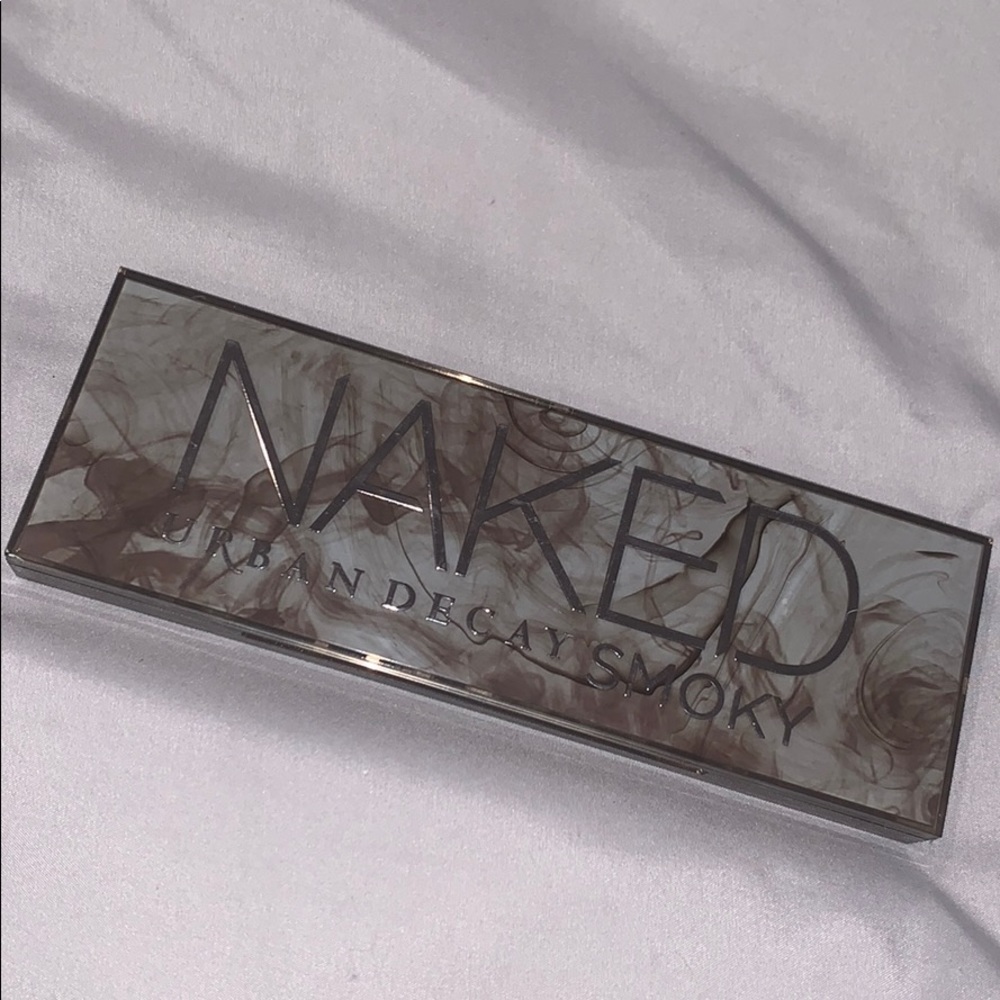 Urban Decay Naked Smoky Palette